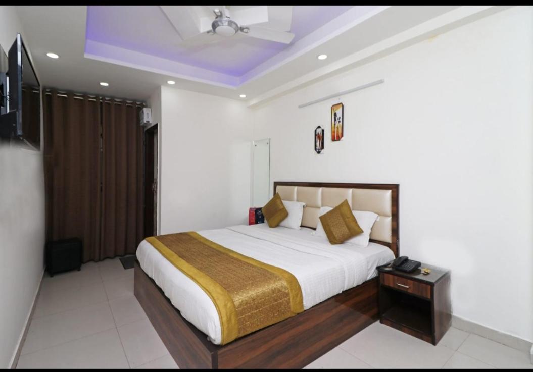 Hotel O Sweet Palace New Delhi Exterior photo