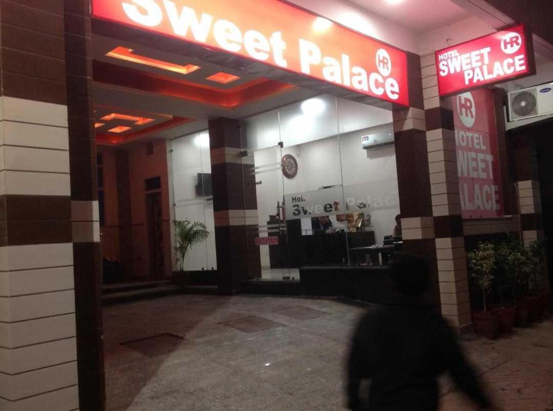 Hotel O Sweet Palace New Delhi Exterior photo