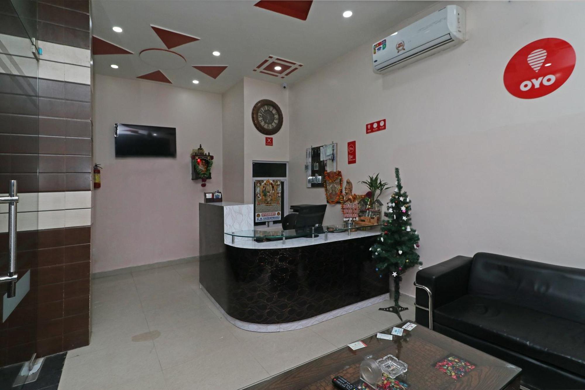 Hotel O Sweet Palace New Delhi Exterior photo